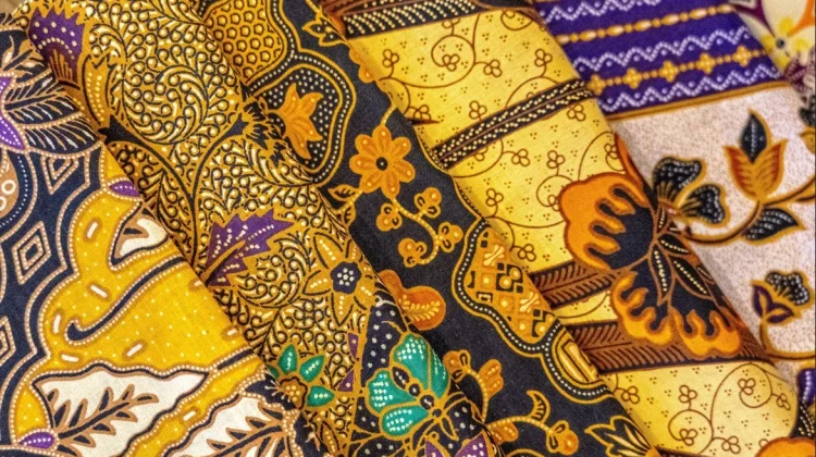 Hari Batik Nasional: Jati Diri Nusantara di Kancah Dunia