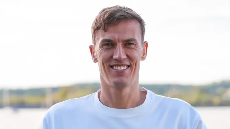 Kiper Ipswich Resmi Tambah Masa Bakti