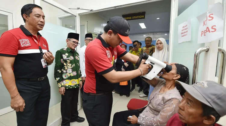 Pemkab Pasuruan Gratiskan Operasi Katarak 200 Pasien di RSUD Grati