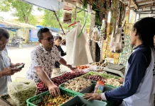 Tradisi Menjelang Ramadan, Dongkrak Harga Ayam dan Cabai