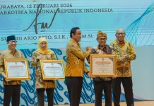 Wali Kota Batu Terima Penghargaan dari Badan Narkotika Nasional