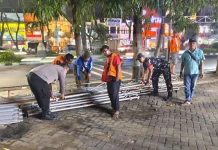 Polresta Malang Kota Bongkar 14 Lapak Takjil Ilegal
