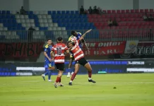 Arema FC Disambut Laga Berat Lawan Borneo FC, Papan Atas Klasemen Super League
