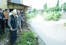 Gubernur Jatim Tinjau Banjir Probolinggo, Pastikan Penanganan Terukur