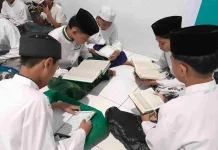 Santri Al-Falah Al-Makky Gelar Khotmil Quran untuk Bangsa