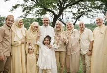 Set Family Masih Jadi Tren Busana Lebaran Tahun Ini