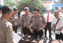Cegah Pelanggaran, Propam Polres Probolinggo Kota Cek Senpi