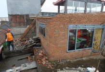 Disperkim Kota Batu Salurkan Bantuan Perbaikan Rumah Terdampak Bencana