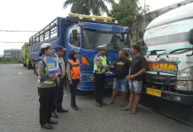 Polres Malang Tertibkan Truk Sumbu 3 saat Mudik Lebaran