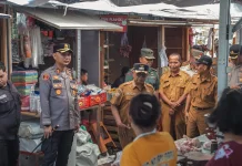 Forkopimda Blitar Pantau Pasar dan Pos Pengamanan Lebaran