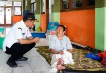 Walikota Mas Adi Keliling Tinjau Pengungsi Banjir di Petamanan