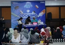 Air Mata Perempuan Tangguh Temukan Harapan lewat Mekaar