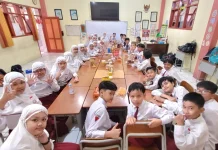Siswa SD Insan Amanah Rayakan Silaturahmi Pasca Lebaran