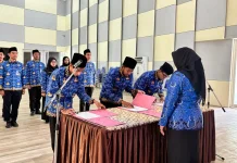 Sembilan Pegawai RRI Malang Resmi Disumpah Jadi PNS