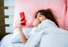 Empat Rutinitas Malam Pengganti Smartphone agar Tidur Nyenyak