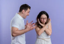 Kenali Tanda Hubungan Toxic dan Cara Mengatasinya