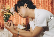 Debut Solo Vokalis Coldiac, Sambadha Rilis EP Ruang Ruang Sandar