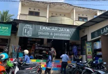 Harga Plastik Naik hingga 40 Persen, Pedagang Mulai Khawatir