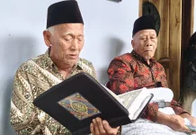 Dua Lansia Blitar Wujudkan Impian Berangkat Haji Bersama