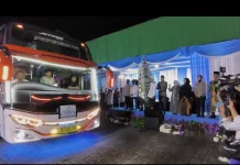 Wali Kota Wahyu Hidayat Berangkatkan Dua Kloter Jemaah Haji, Titip Doa untuk Kota Ma