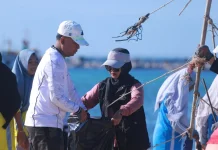 Pemkab Probolinggo Gelar Aksi Bersih Pantai Gili Ketapang, Perkuat Wisata Bahari