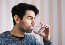 Kurang Minum Air Bisa Ganggu Fokus dan Pengaruhi Kesehatan Mental
