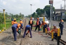KAI Daop 7 Madiun Tutup Perlintasan Liar di Talun Blitar