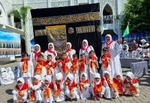 Siswa TK RA Muslimat NU 16 Mengikuti Kegiatan Manasik Haji