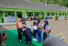 PACE Gandeng UNESA dan UM Tingkatkan Literasi dan Kreativitas Anak Pacitan