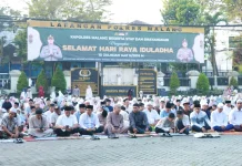 Ratusan Jemaah Ikuti Salat Iduladha 1447 H di Polres Malang