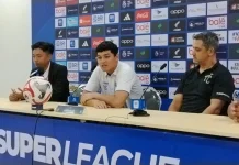 Nyaman di Arema FC, Kiper Adi Satryo Lempar Bola pada Manajemen soal Nasibnya