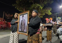 Kirab Bedhol Pusaka dan Pawai Lentera Awali Rangkaian Grebeg Pancasila