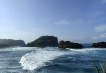 Pantai Ngliyep, Surga Tersembunyi di Malang Selatan yang Kian Diminati Wisatawan