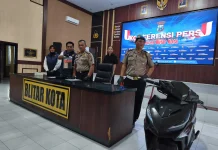 Pertemuan dengan Kenalan Online Berakhir Jadi Korban Perampasan