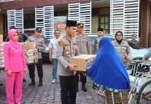Polres Probolinggo Kota Salurkan 70 Paket Sembako