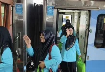 Naik Kereta Lebih Hemat, Lansia Dapat Diskon Tiket 20 Persen