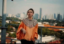 Rayakan 40 Tahun Berkarya, Ria Resty Fauzy Rilis Lagu Baru