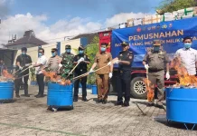 Jutaan Batang Rokok Ilegal Ludes Dimusnahkan Bea Cukai Blitar