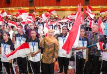 Khofifah Sambut 152 Siswa Papua di Jatim