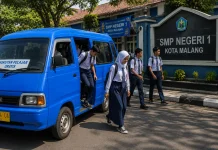 Tak Perlu Daftar, Angkutan Pelajar Kurangi Macet dan Penggunaan Motor Siswa