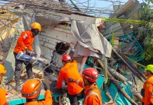 BPBD Pasuruan bersama Relawan dan Basarnas Surabaya Evakuasi Supir