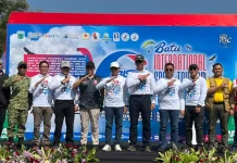 Sensasi Fun Fly Berkostum Unik Warnai Batu International Sport Tourism Festival