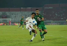Kalah dari Persebaya, Pelatih Arema FC Marcos Santos Minta Maaf kepada Aremania