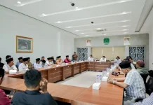 Puluhan Warga Alastlogo Kembali Curhat ke Bupati Pasuruan imbas Peluru Nyasar