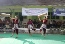 UNESA Perkuat Pendidikan Inklusif Pesisir Pacitan lewat Seni Tari