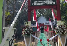 Wali Kota Malang Resmikan Jembatan Perintis Garuda Kampung Putih
