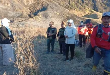 Kebakaran Bromo Padam, Petugas Fokus Pendinginan di Sejumlah Titik