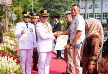 Momentum HUT ke-81 RI, 10 Warga Batu Terima Sertifikat PTSL