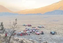 Pemadaman Tuntas, Wisata Gunung Bromo Kembali Dibuka Mulai Besok