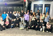KKN MAs 82 Kenalkan Komposter dari Galon Bekas